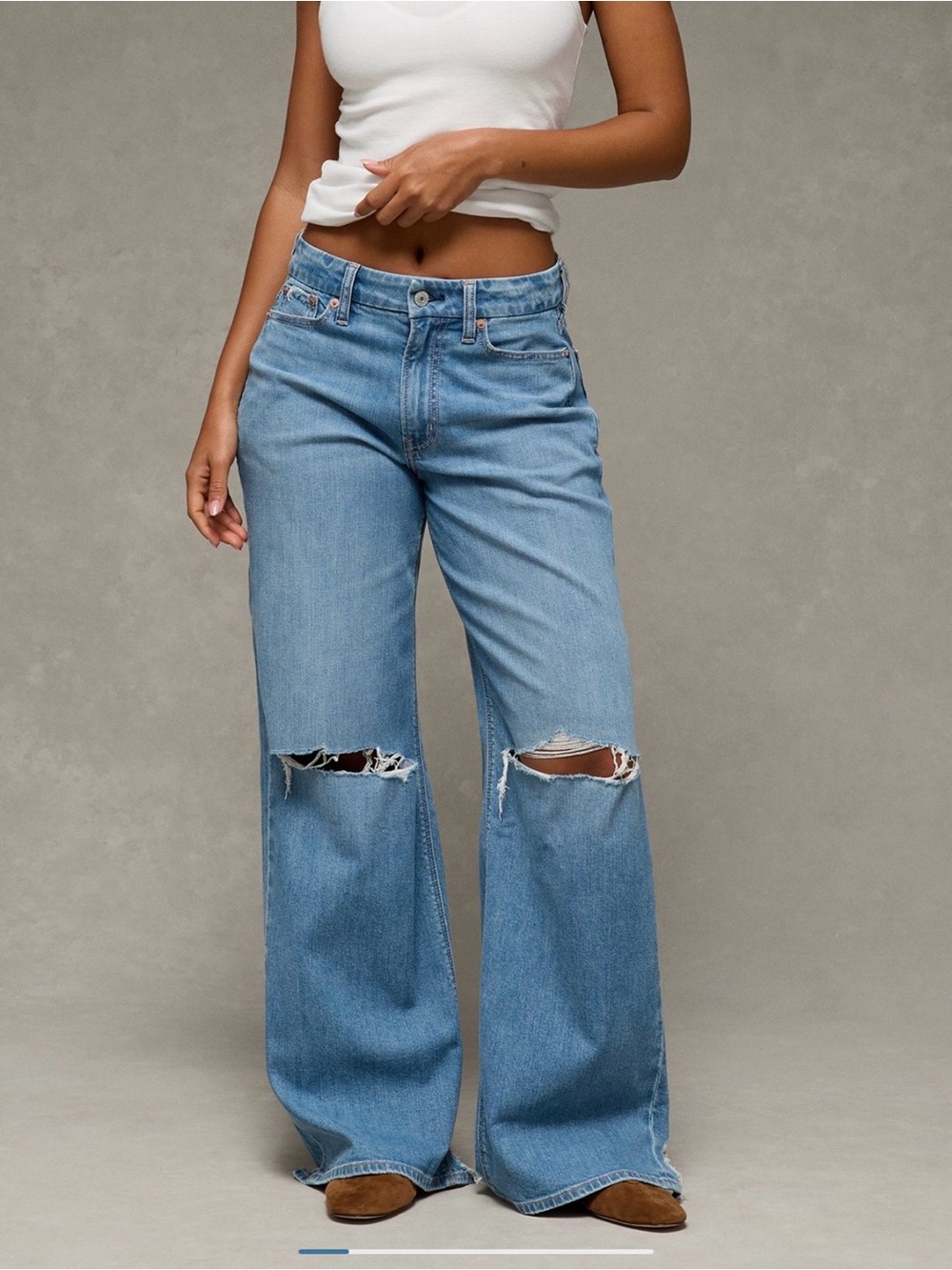 AE Dreamy Drape Stretch Super High-Waist Wide-Leg Distressed Jeans in Light Blue